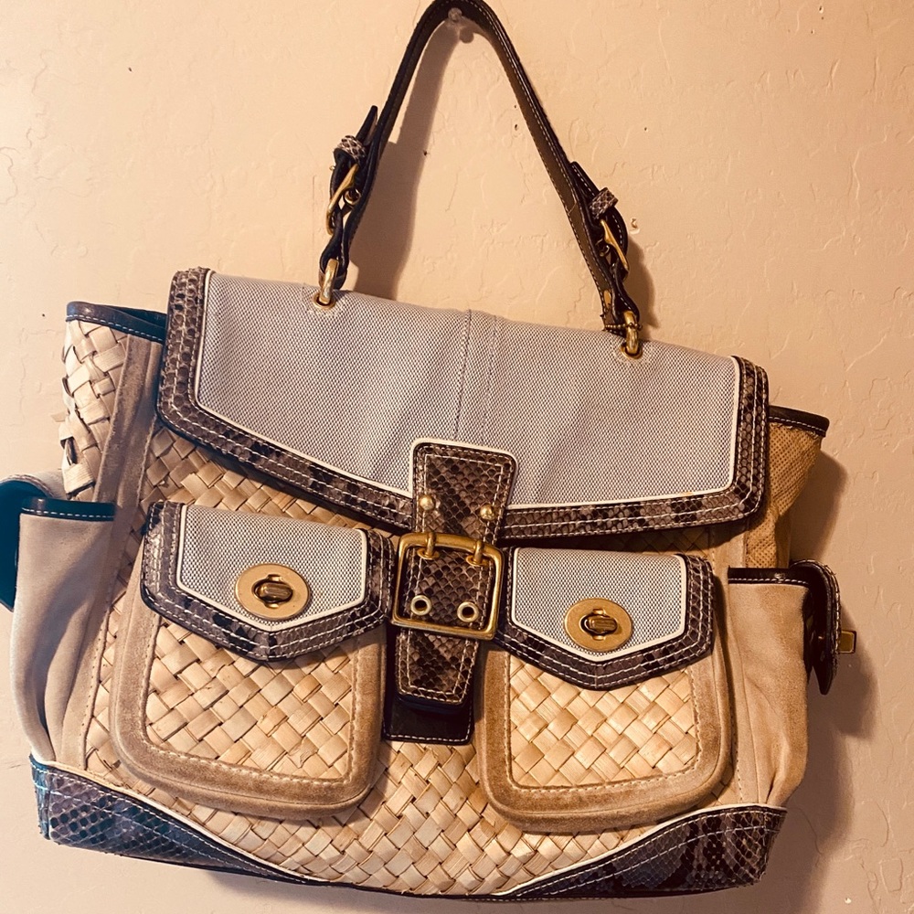 Rare coach hand purse!